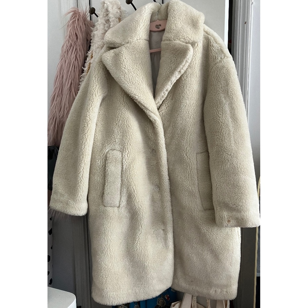 & Other Stories Women's Cream Faux Fur Coat
